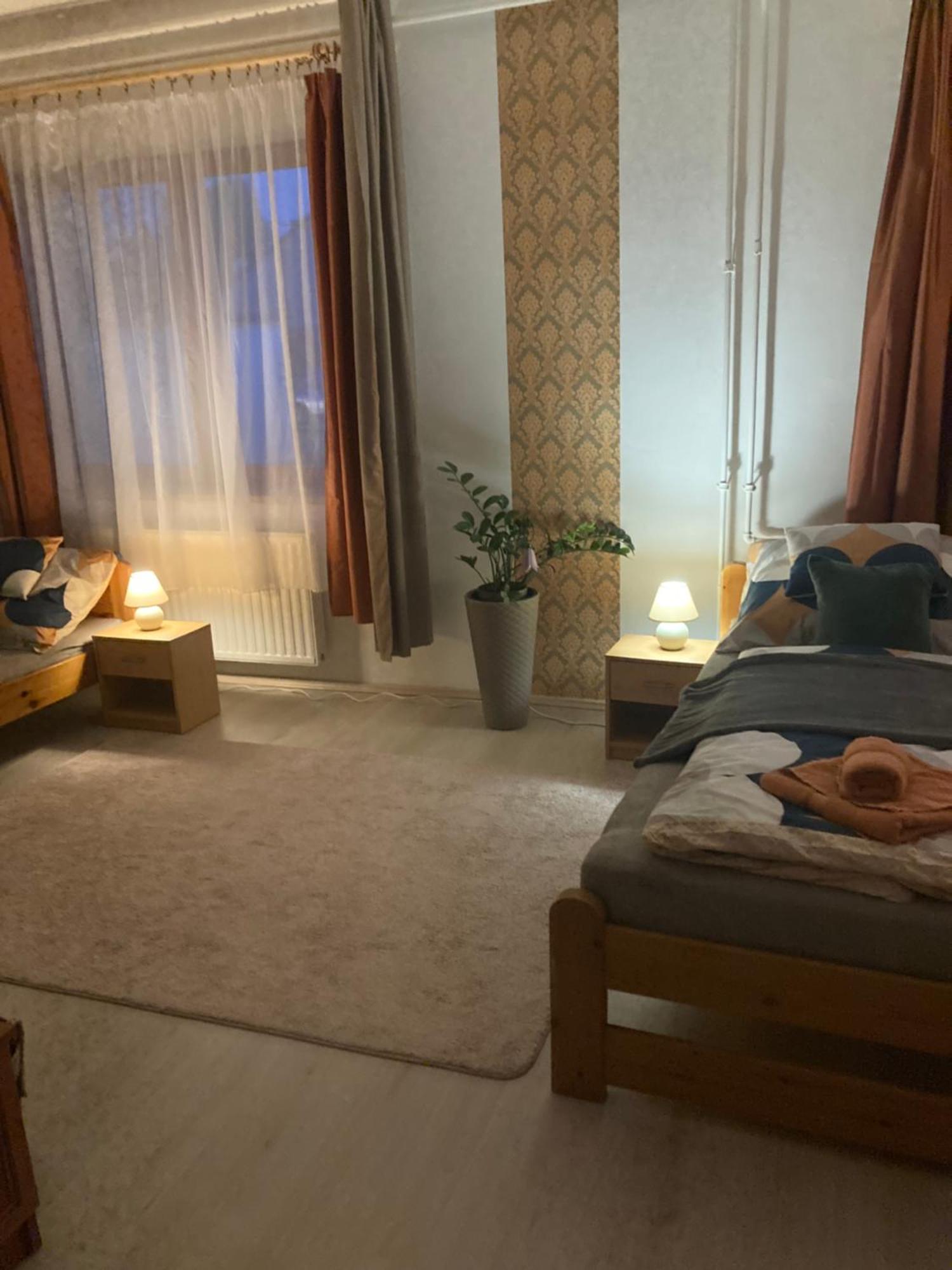 شقة Tavaszpart Vendeghaz سيغيد المظهر الخارجي الصورة